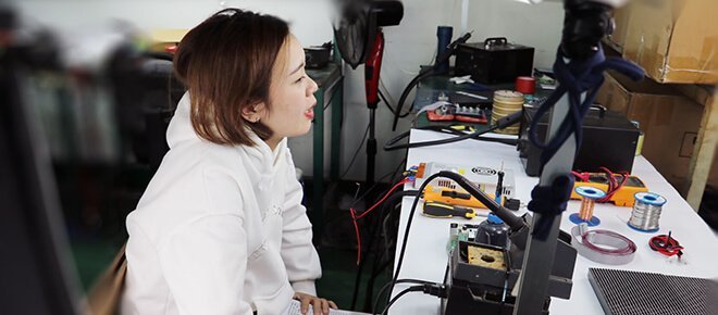 a 20 years old girl teach you how to repair the LED module