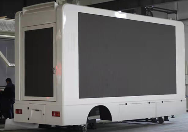 Camion LED - Campagnes d'affichage sur écran LED mobile - LedConnect